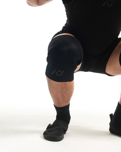 Hourglass Rigor Mortis Knee Sleeves - Stealth